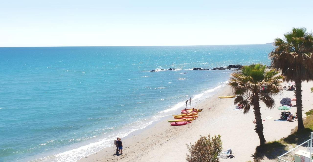 El Estudio De La Playa Benalbeach Holidays Deluxe Benalmádena Exteriör bild