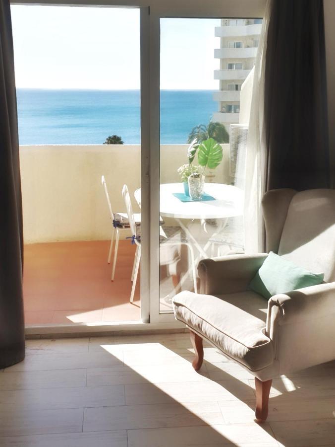 El Estudio De La Playa Benalbeach Holidays Deluxe Benalmádena Exteriör bild