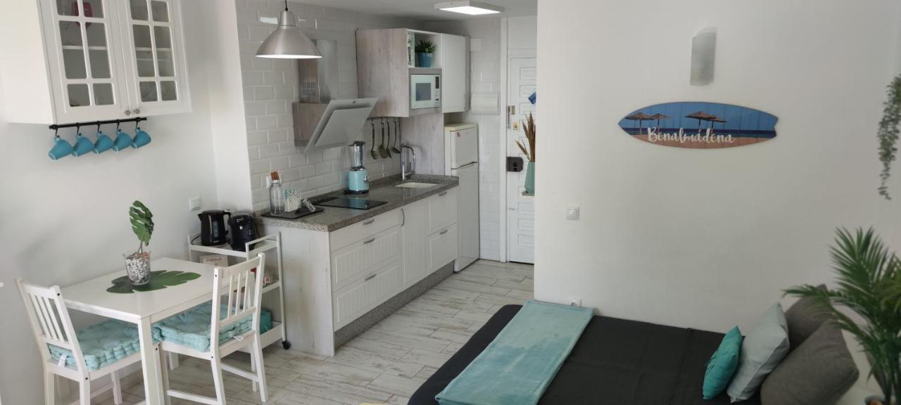 El Estudio De La Playa Benalbeach Holidays Deluxe Benalmádena Exteriör bild