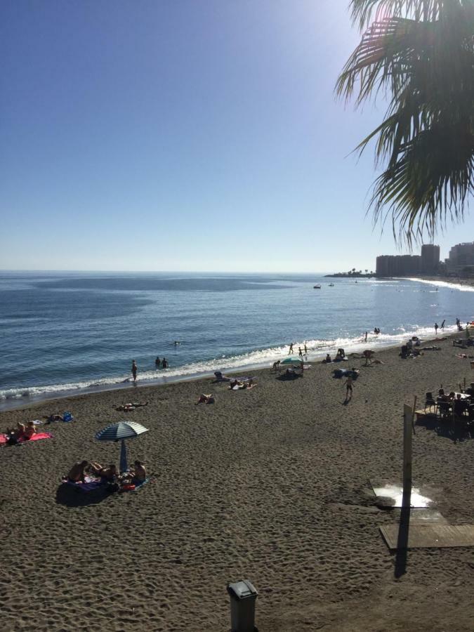 El Estudio De La Playa Benalbeach Holidays Deluxe Benalmádena Exteriör bild