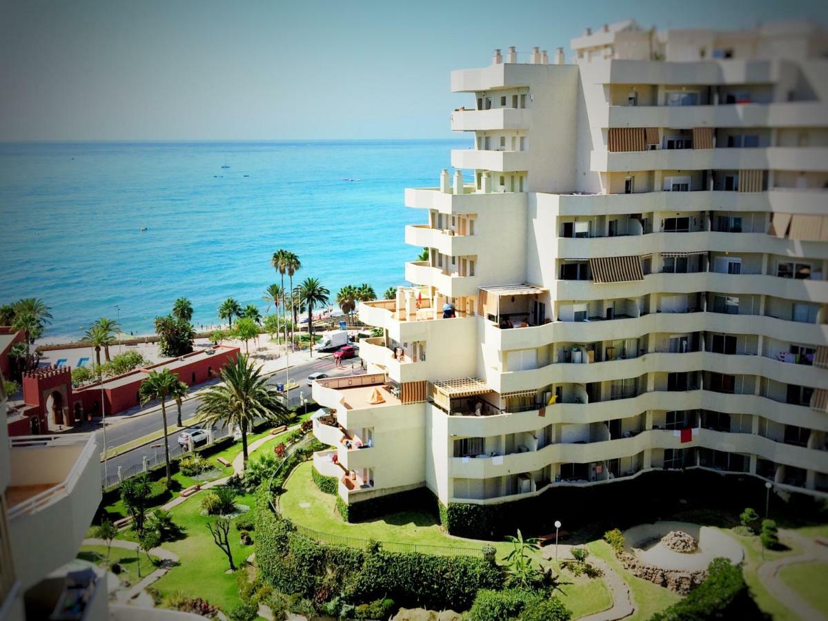 El Estudio De La Playa Benalbeach Holidays Deluxe Benalmádena Exteriör bild