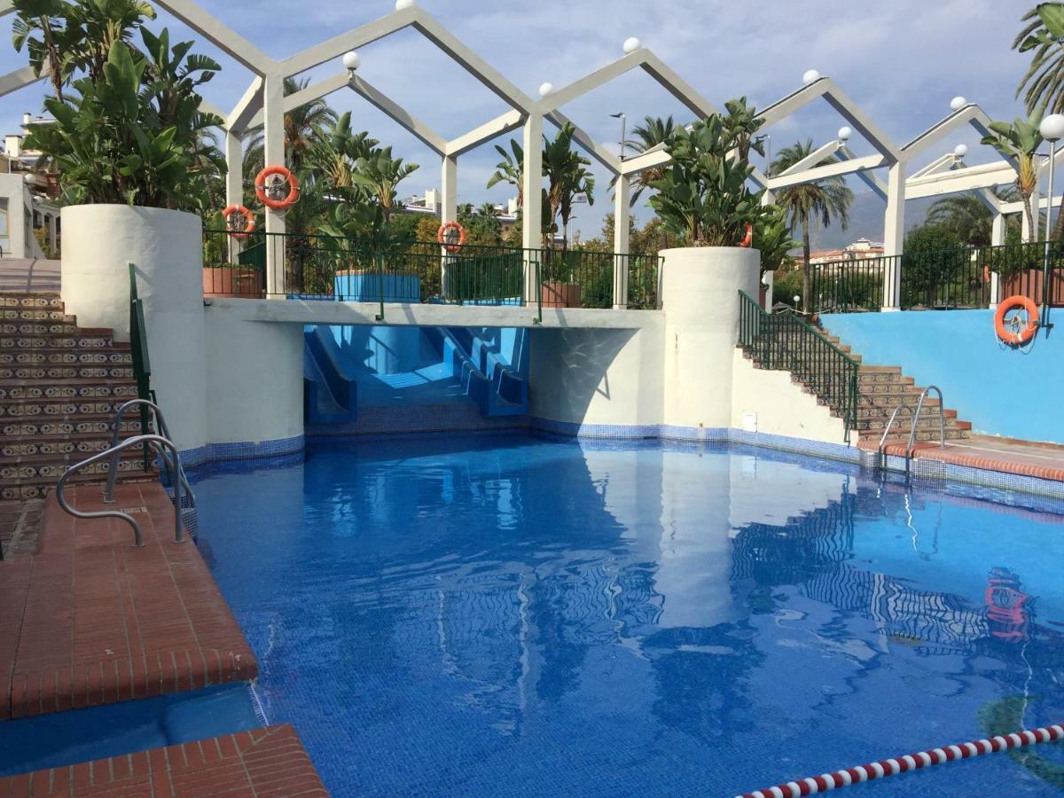 El Estudio De La Playa Benalbeach Holidays Deluxe Benalmádena Exteriör bild