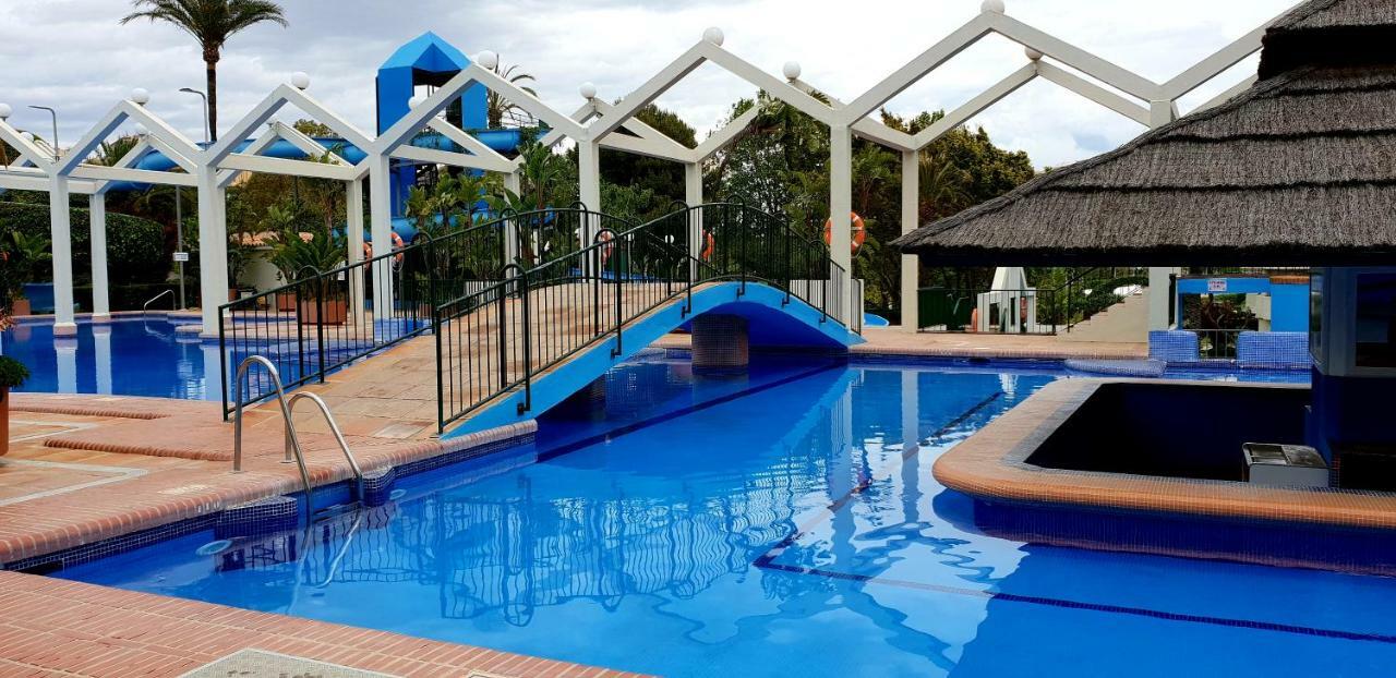 El Estudio De La Playa Benalbeach Holidays Deluxe Benalmádena Exteriör bild