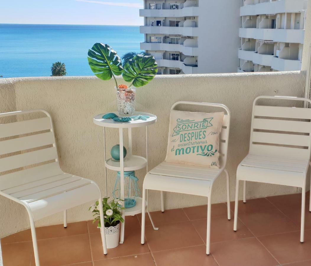 El Estudio De La Playa Benalbeach Holidays Deluxe Benalmádena Exteriör bild