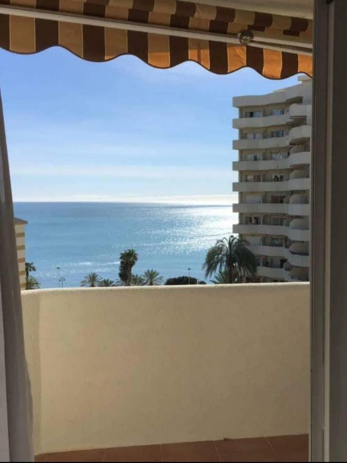 El Estudio De La Playa Benalbeach Holidays Deluxe Benalmádena Exteriör bild