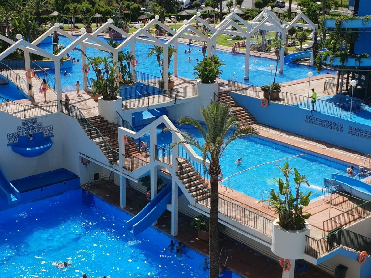 El Estudio De La Playa Benalbeach Holidays Deluxe Benalmádena Exteriör bild