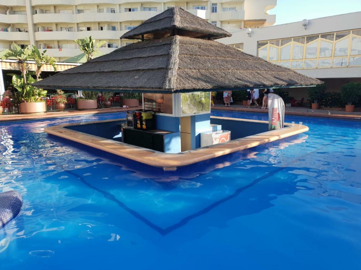 El Estudio De La Playa Benalbeach Holidays Deluxe Benalmádena Exteriör bild