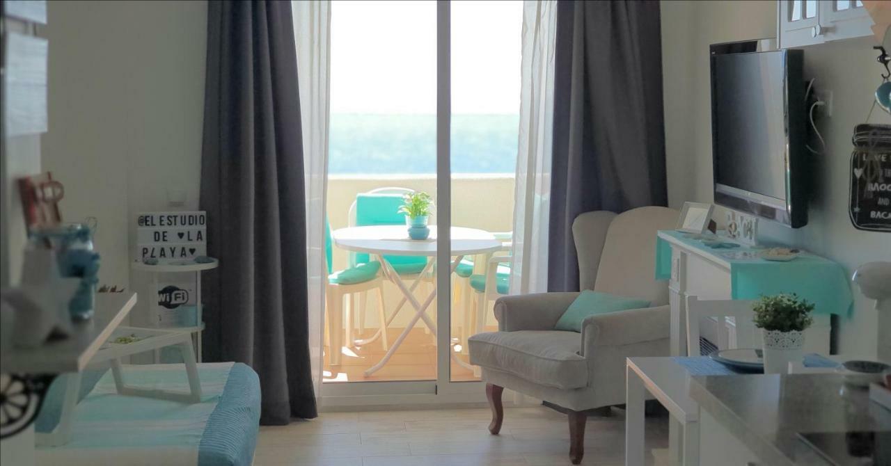El Estudio De La Playa Benalbeach Holidays Deluxe Benalmádena Exteriör bild