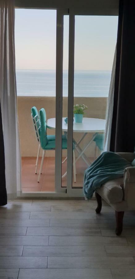 El Estudio De La Playa Benalbeach Holidays Deluxe Benalmádena Exteriör bild